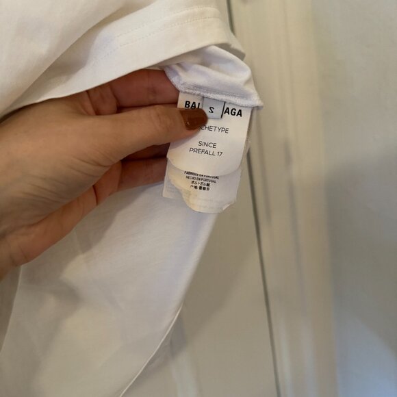 Balenciaga Baby Tee with Logo size Small - Picture 3 of 11